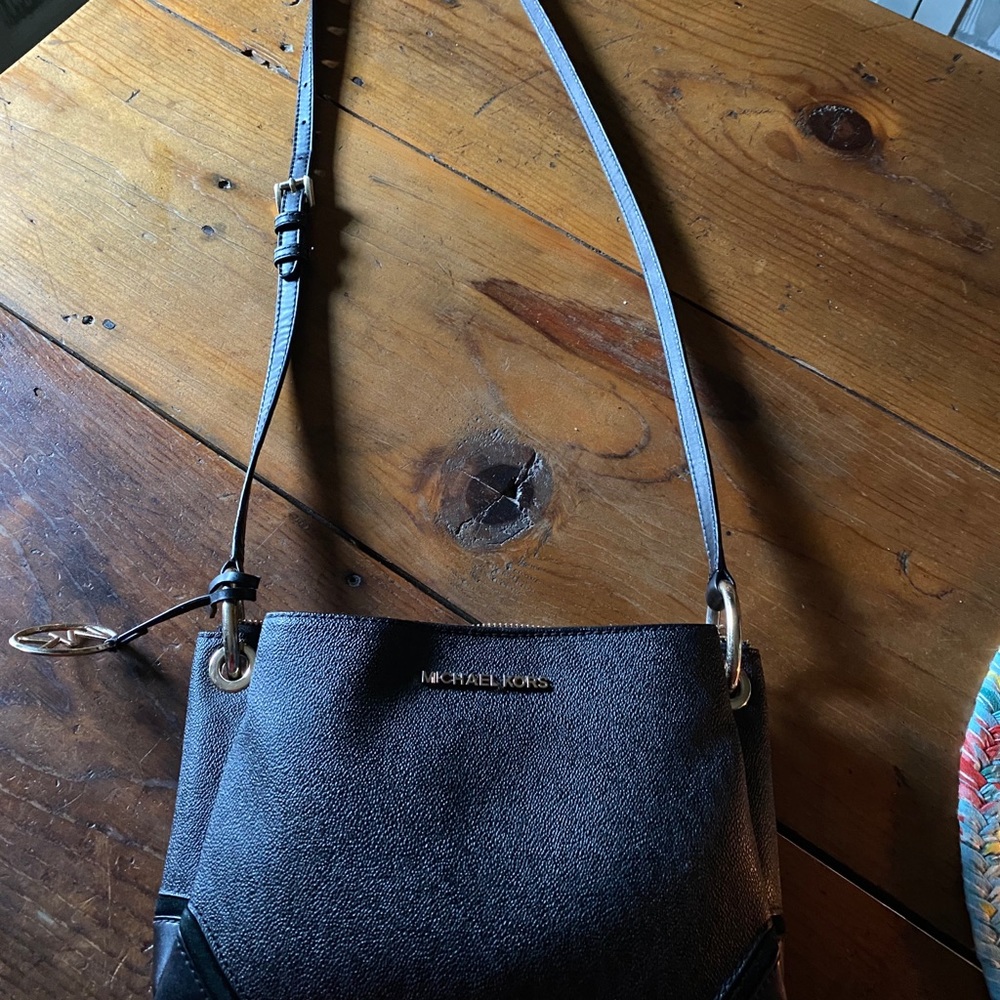 Michael Kors purse and matching wallet